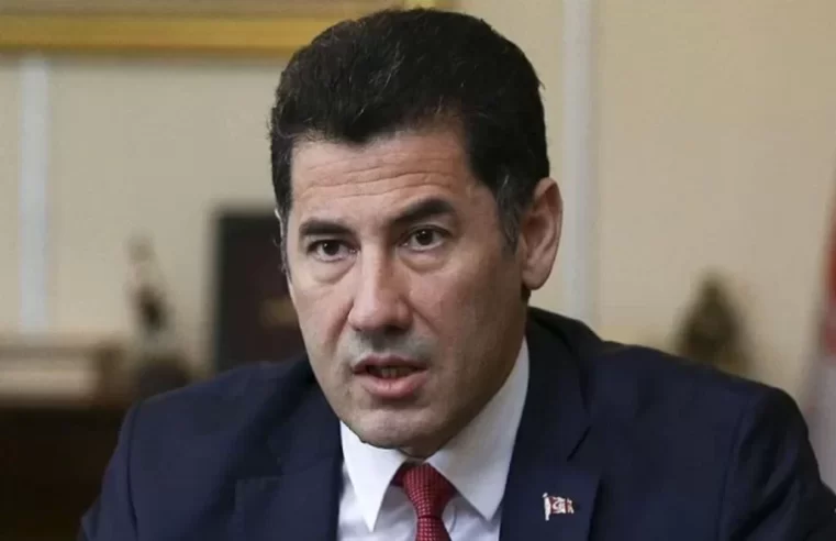 Sinan Oğan ortaya çıktı