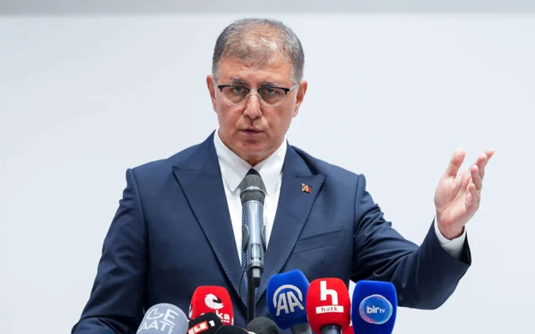 akp’ye geçiyor