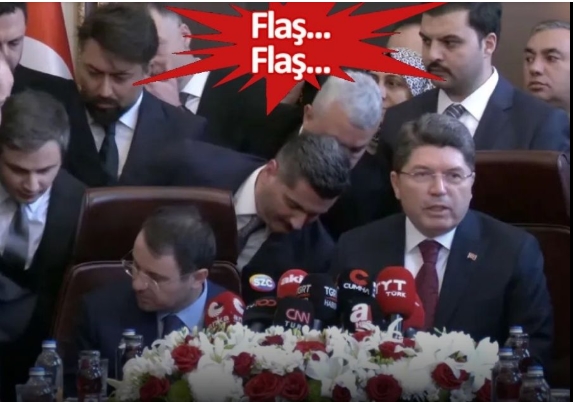 Adalet Bakanlığındaki devir teslimde koltuk krizi