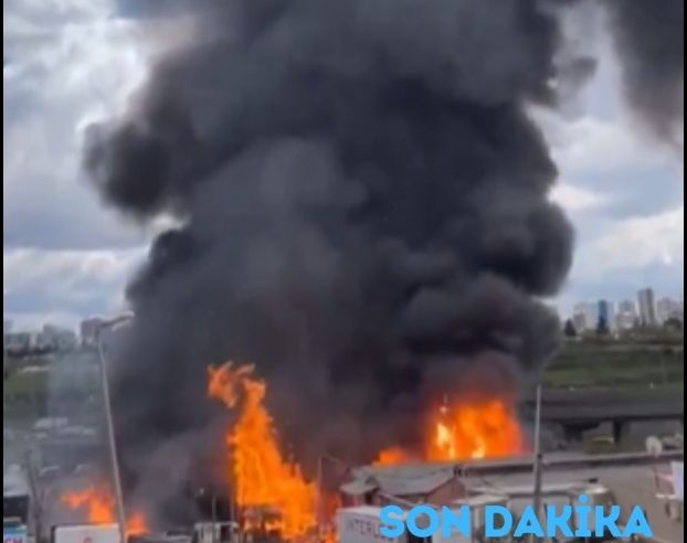 Karadeniz’de petrol yüklü iki gemide