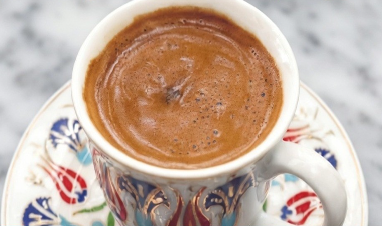 Alzheimer Hastası Olmamak İçin Bu 9 Alışkanlığı Hemen Terk Edin.!