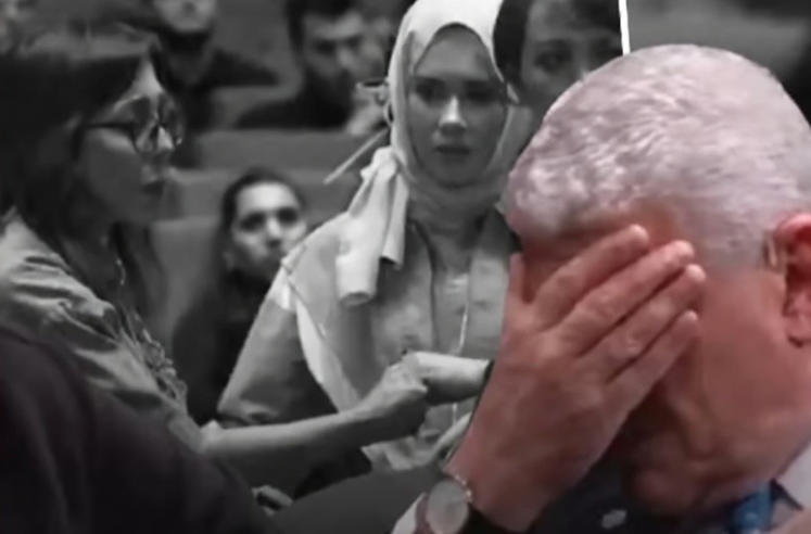 Gözyaşları Sel Oldu