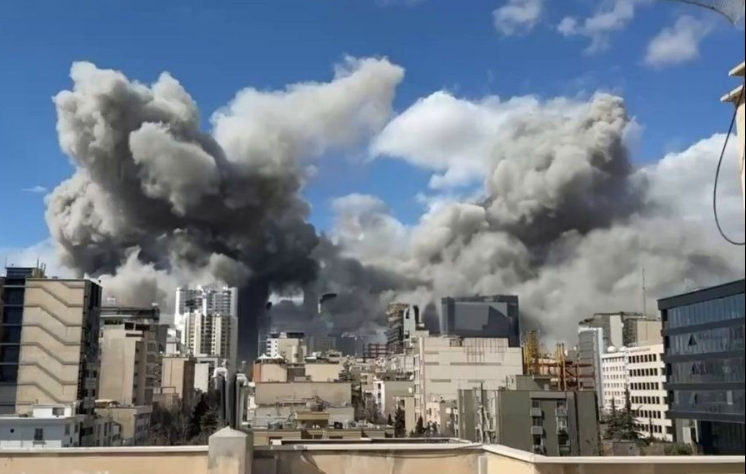 İstanbul Beşiktaş’ta Konsolosluk Önünde