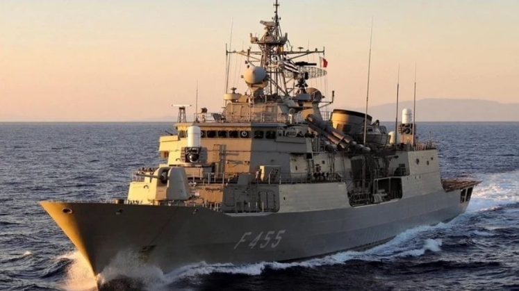 Bir Geminin Düşündürdükleri