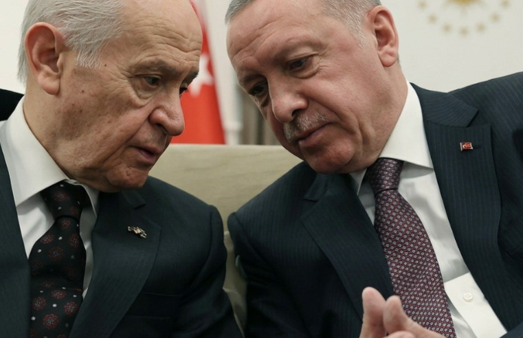 Son seçim anketi herkesi çok şaşırttı