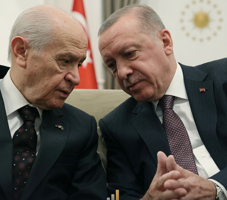Son seçim anketi herkesi çok şaşırttı