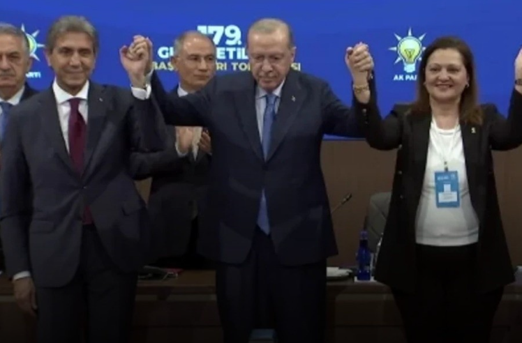 AK Parti’ye geçen belediye başkanının oğlu