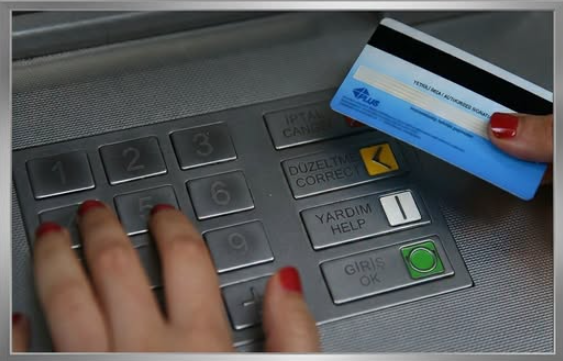 ATM’lerini kaldırıyor!