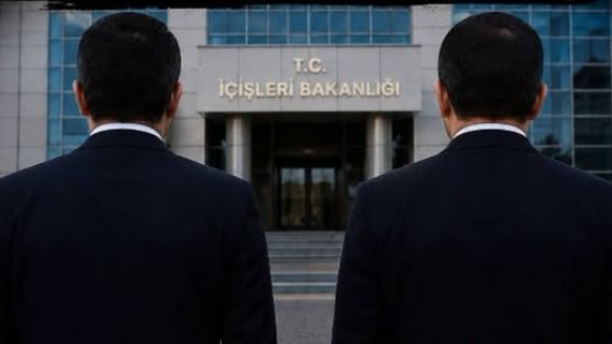 İki CHP’li belediye başkanı görevden uzaklaştırıldı