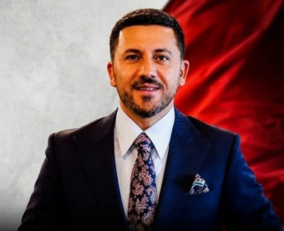 AK Partiye Geçen Rasim Arıdan Olay Hareket
