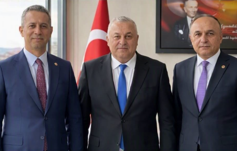 yeni partili vekile acımadılar