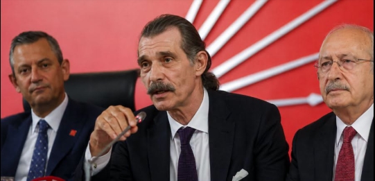 YENİ Parti’nin kuruluşuyla birlikte siyaset sahnesindeki hareketlilik devam ediyor