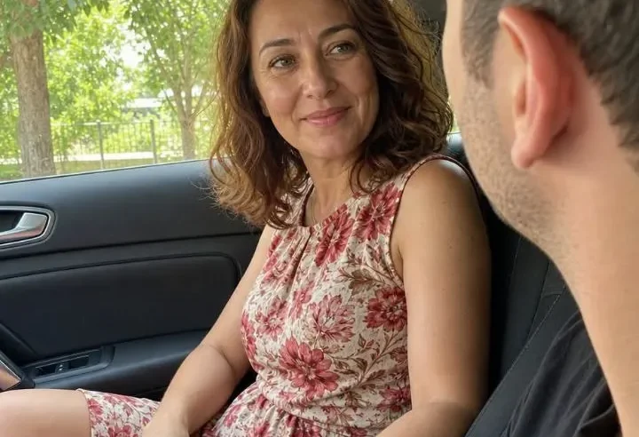 Arkadaşımın 49 Yaşındaki Annesini Eve Bırakırken Bana ‘Sessiz Bir Yere Götür’ Dedi, O Gece Her Şey Değişti