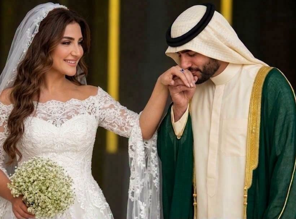 Milyoner Biriyle Evlendiğinde Her Şeyin Değişeceğini Sanıyordu